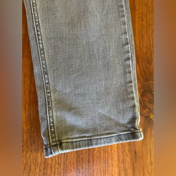 Calvin Klein jeans washed gray  slim boyfriend grey jeans - Picture 10 of 10